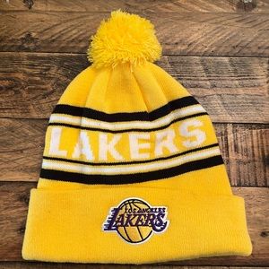 Los Angeles Lakers Jacquard Cuff Yellow Pom
